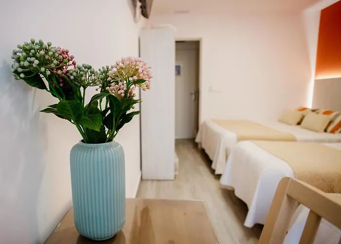 Pensión mastil 16. P2 Málaga